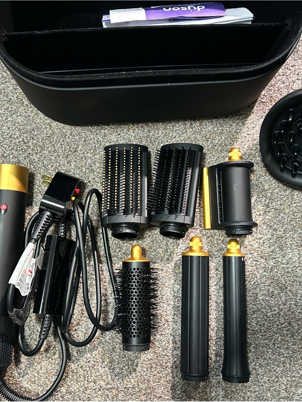 Dyson Airwrap i.d.™ with case
